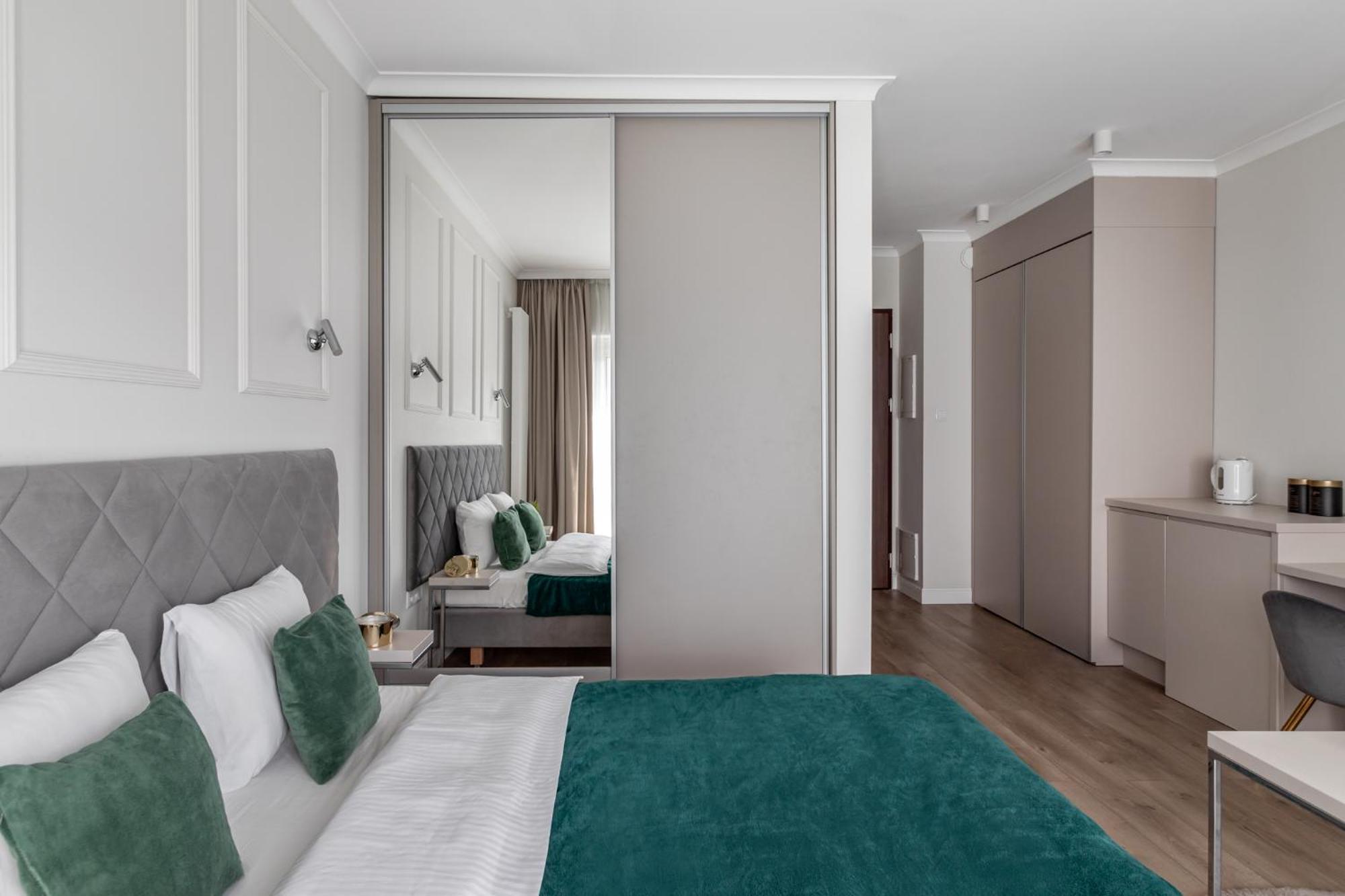 Golden Apartments -City Center - Mennica Residence Warsaw Exterior photo